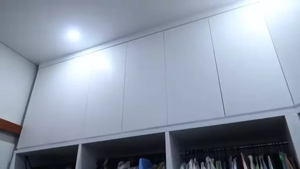 walk in closet Dewi Sandra instagram walk in closet Dewi Sandra instagram