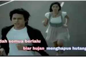 8 Plesetan lucu lirik lagu cinta ini ngawurnya bikin tepuk jidat