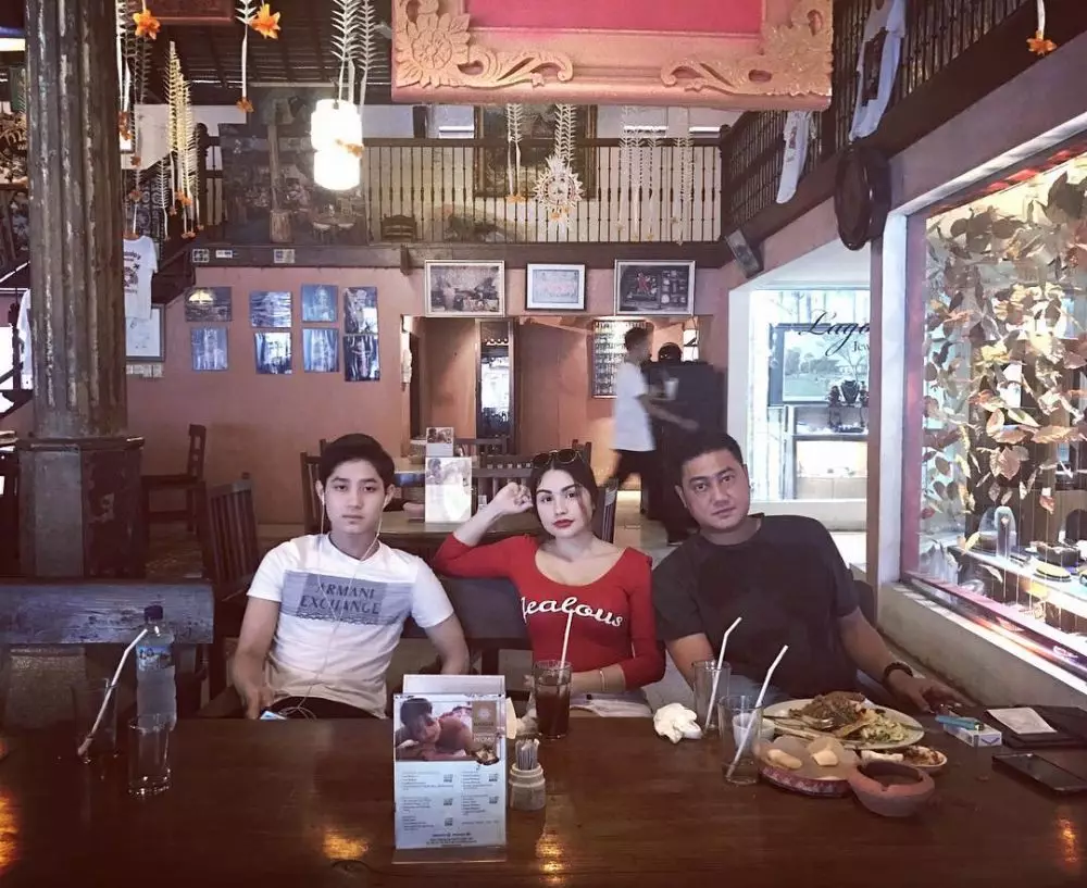 Rassya dan ibu sambung © 2020 brilio.net