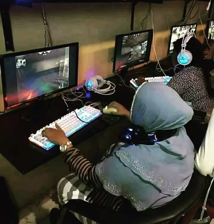 momen lucu emak-emak nyantai © 2020 instagram.com