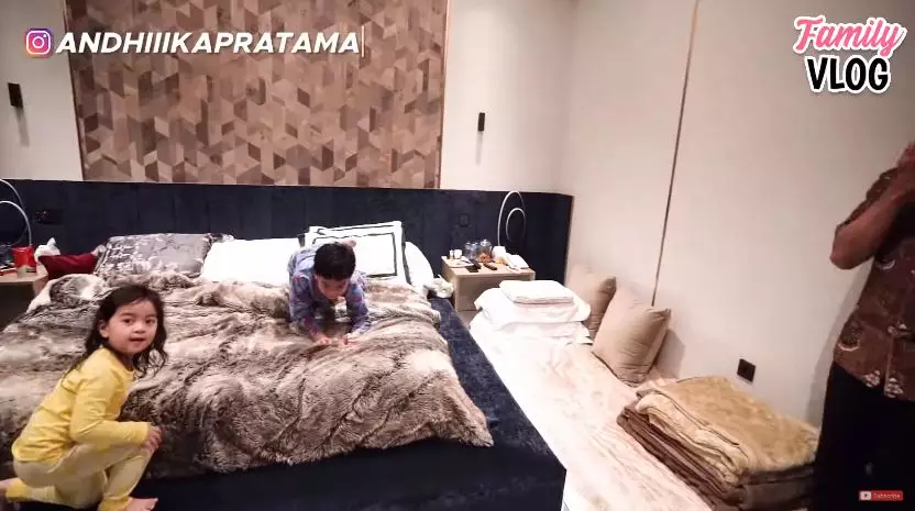 penampakan rumah ahmad sahroni youtube penampakan rumah ahmad sahroni youtube