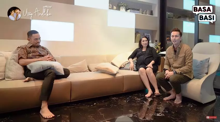 penampakan rumah ahmad sahroni youtube penampakan rumah ahmad sahroni youtube