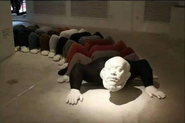 Manekin absurd Facebook/Rizky Kurnia Akbar Manekin absurd Facebook/Rizky Kurnia Akbar