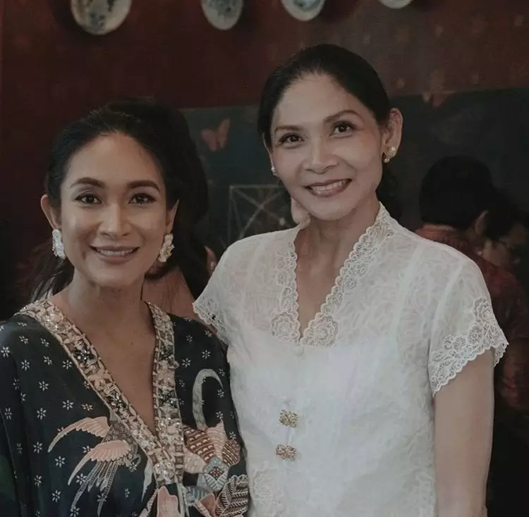 potret terbaru paquita widjaja instagram