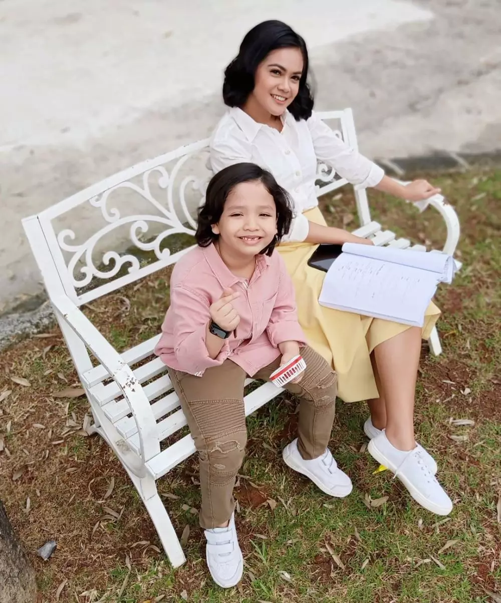 Kedekatan Radja dan Indah Indriana Instagram