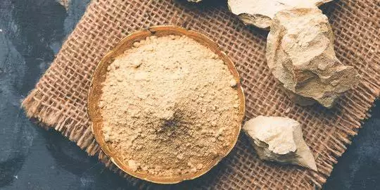 Ramuan alami kunyit untuk atasi masalah jerawat © 2020 brilio.net