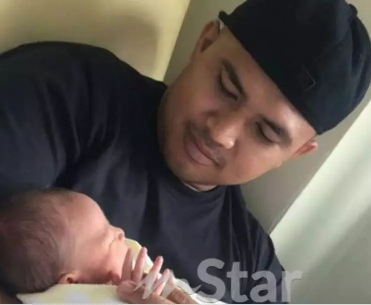 Nur Ainie hamil mstar.com.my