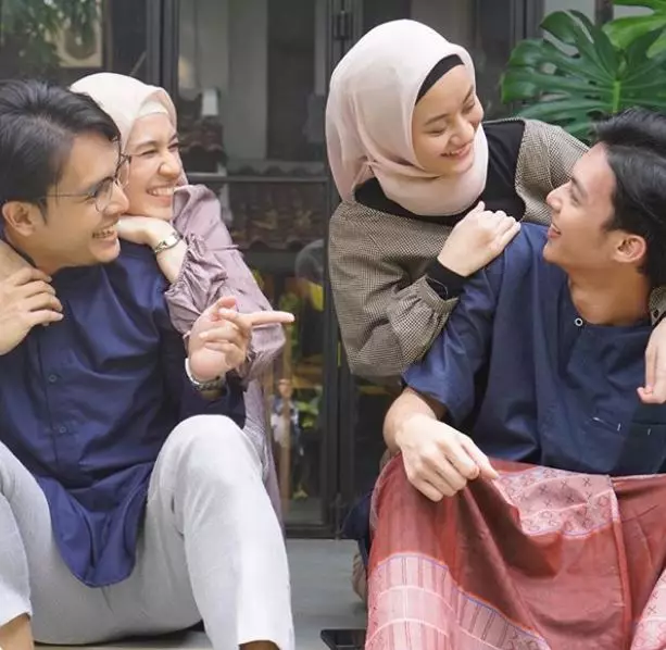 Dinda Hauw dan Dhini Aminarti suami Instagram