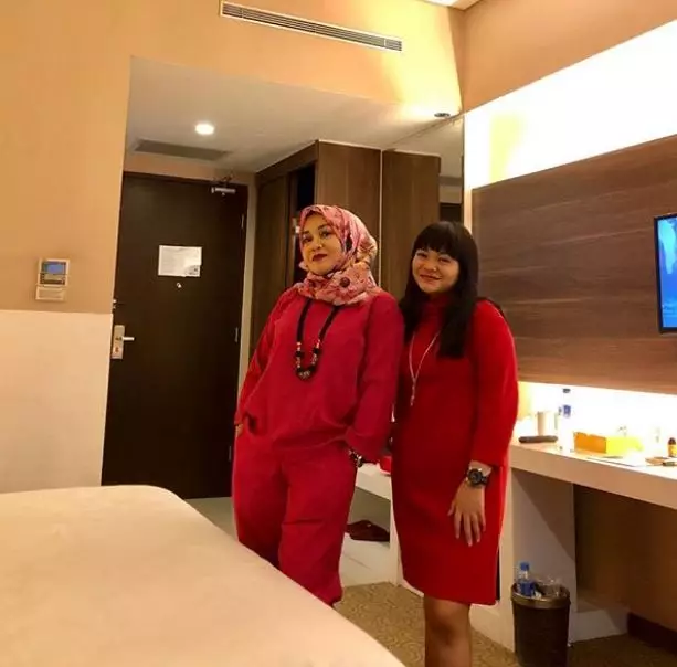 Ibu Amel Carla Instagram