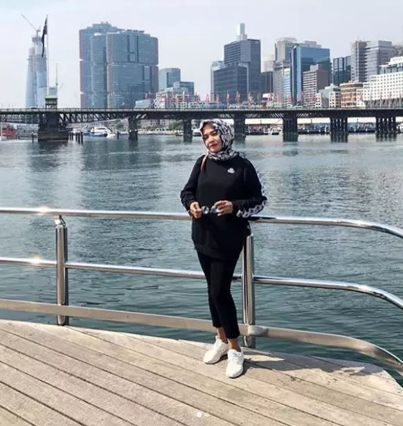 Ibu Amel Carla Instagram