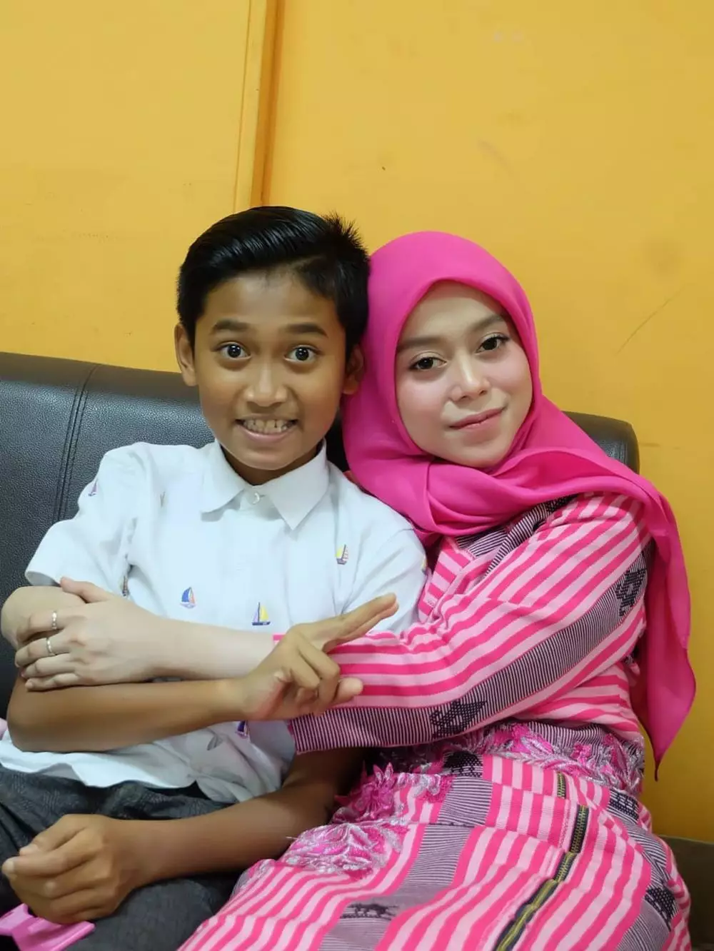 Lesty dan adiknya © 2020 brilio.net