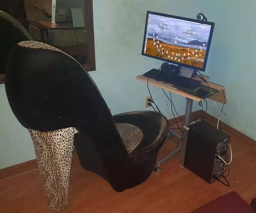 desain nyeleneh kursi Berbagai Sumber