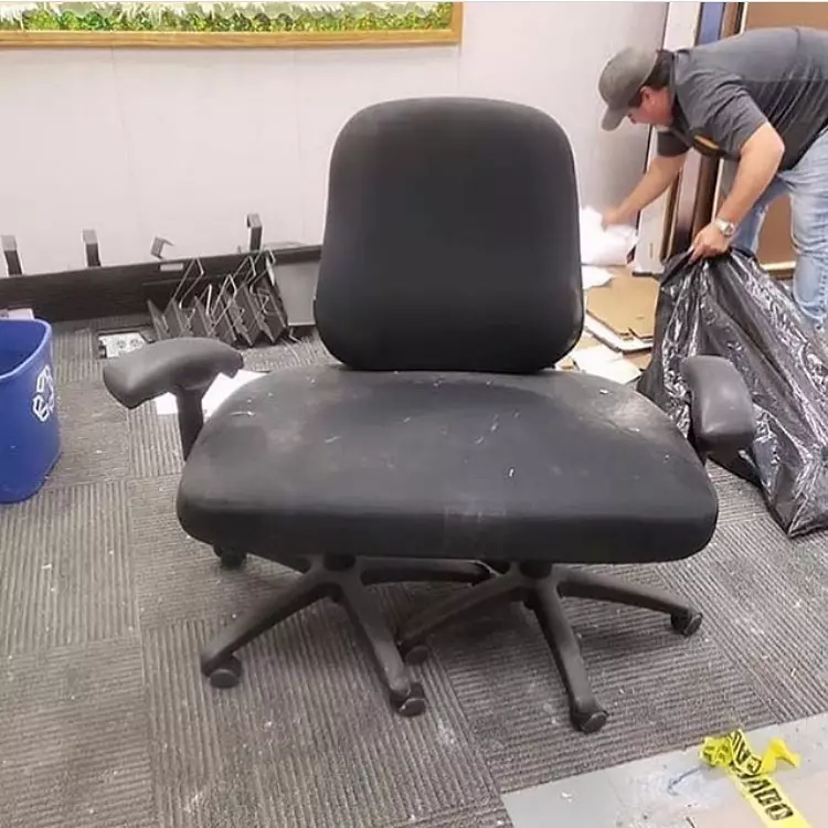 desain nyeleneh kursi Berbagai Sumber