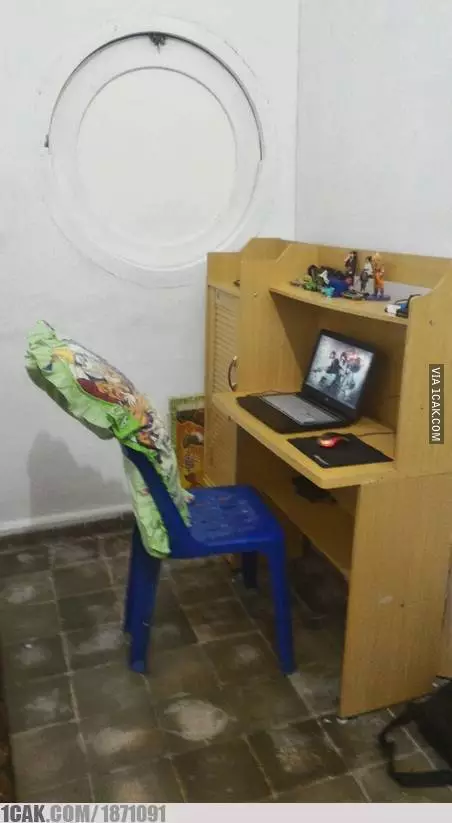 desain nyeleneh kursi Berbagai Sumber