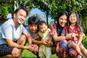 5 Momen Sarwendah ajak Thalia Onsu & Betrand Peto panen padi