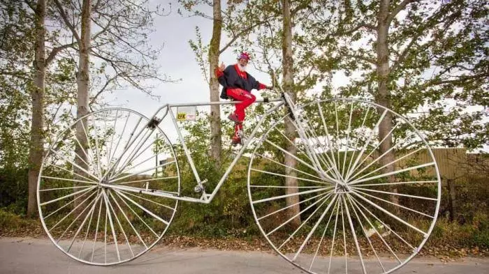 Potret sepeda nggak wajar Berbagai sumber