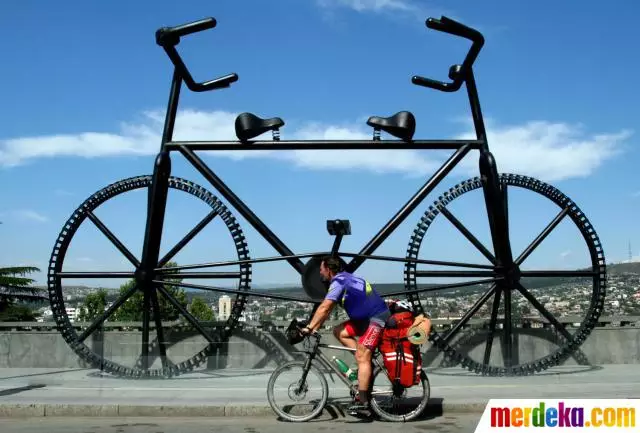 Potret sepeda nggak wajar Berbagai sumber