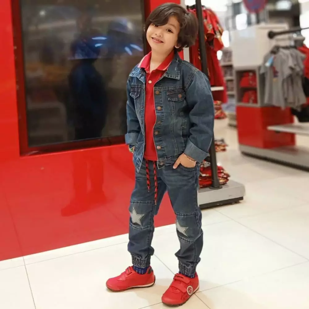 gaya stylish artis cilik instagram