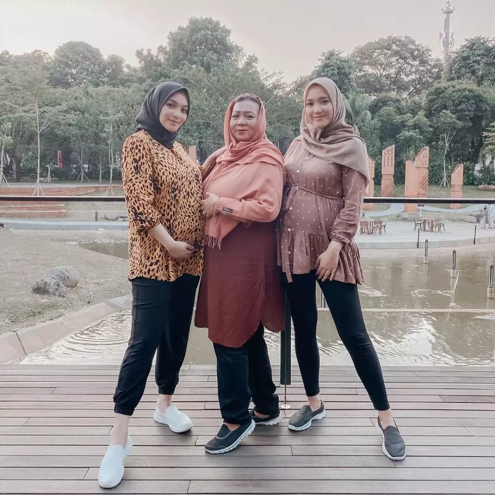 potret kompak citra kirana dan erica putri instagram