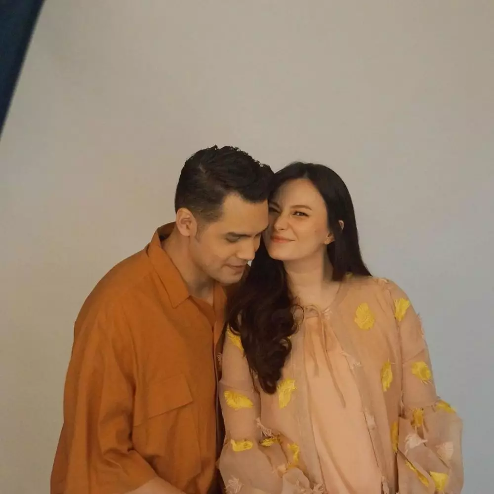 Potret romantis Asmirandah dan suami © 2020 brilio.net