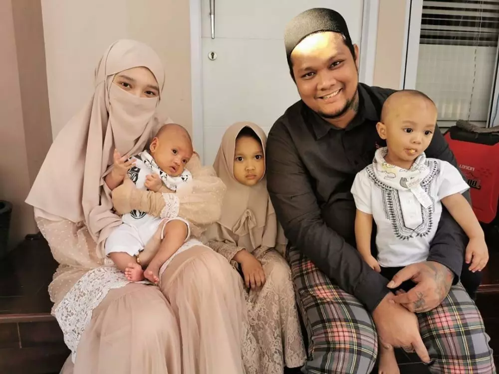 Virgoun momong ketiga anaknya Instagram