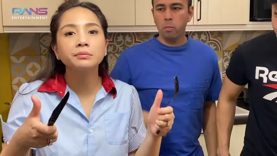 Nagita Raffi steak berlapis emas YouTube Nagita Raffi steak berlapis emas YouTube