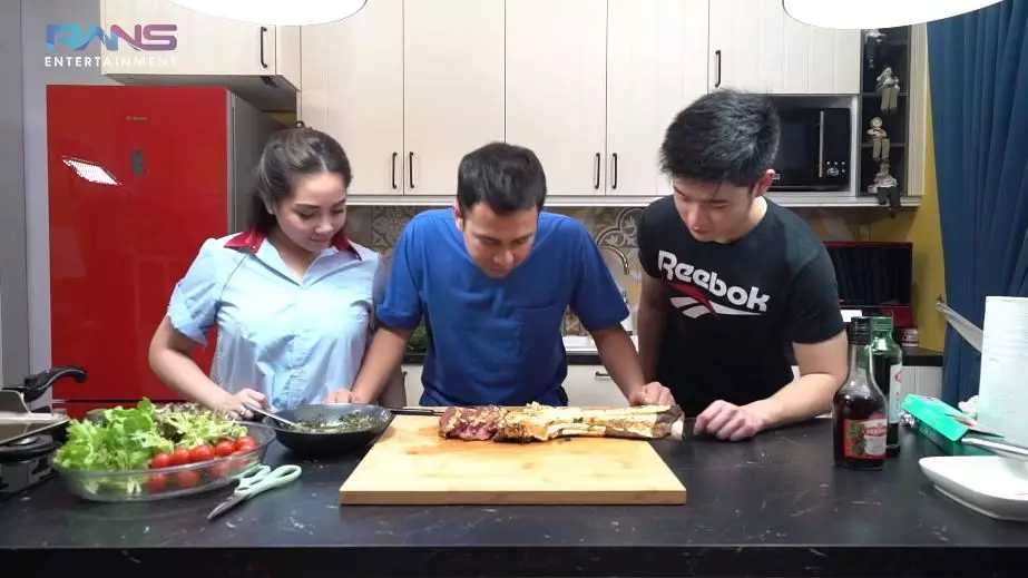 Nagita Raffi steak berlapis emas YouTube Nagita Raffi steak berlapis emas YouTube