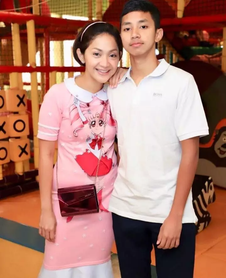 potret windy wulandari dan putranya instagram