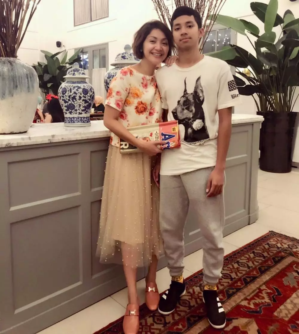 potret windy wulandari dan putranya instagram