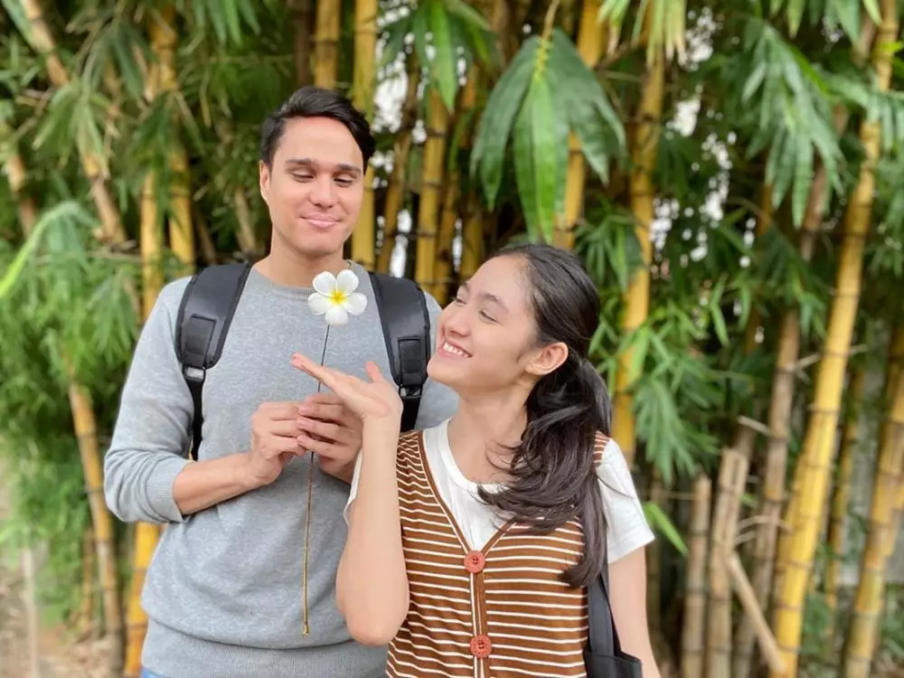 Kedekatan pasangan sinetron di luar syuting  Instagram Kedekatan pasangan sinetron di luar syuting  Instagram