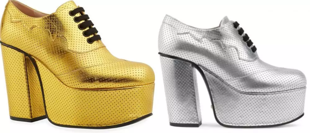 seleb pakai sepatu beda warna © 2020 brilio.net seleb pakai sepatu beda warna © 2020 brilio.net