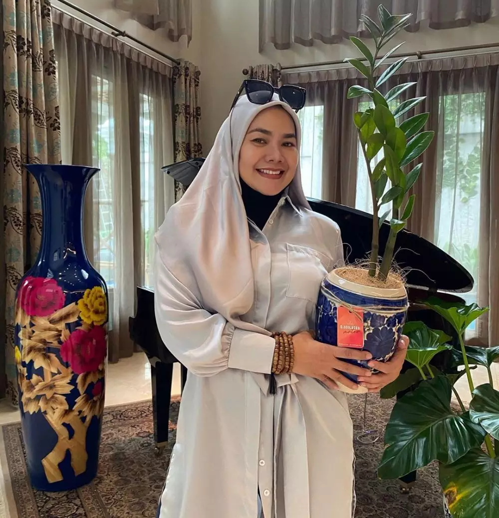 seleb hobi koleksi tanaman hias Instagram seleb hobi koleksi tanaman hias Instagram