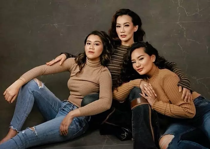 potret reza dan anak berdandan Instagram potret reza dan anak berdandan Instagram