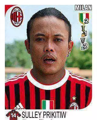 Editan Sule main bola Berbagai sumber