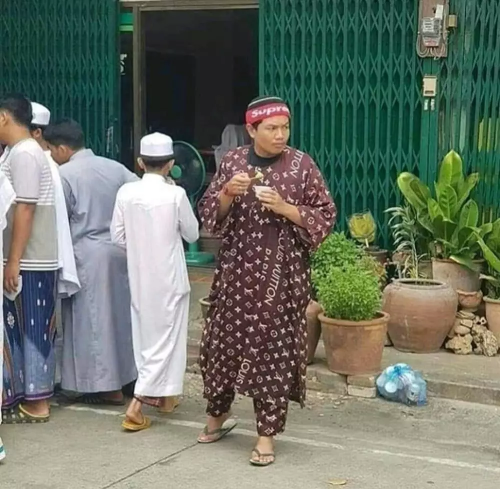 Potet Indonesian Street Style Berbagai sumber