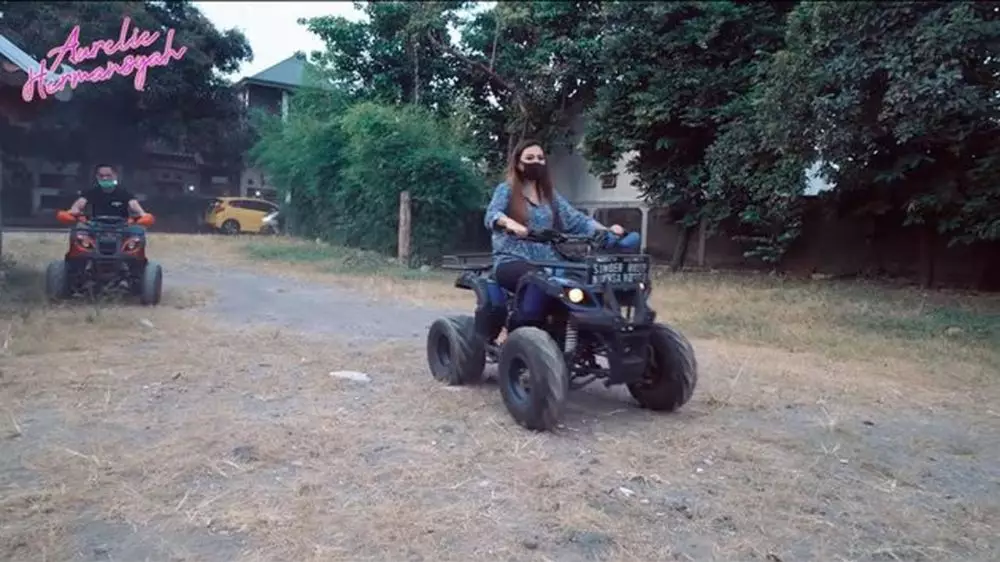 momen atta dan aurel main atv berbagai sumber