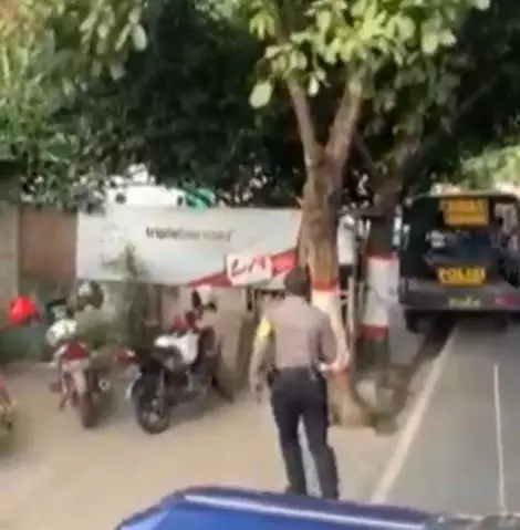 sapi kurban amuk polisi Instagram