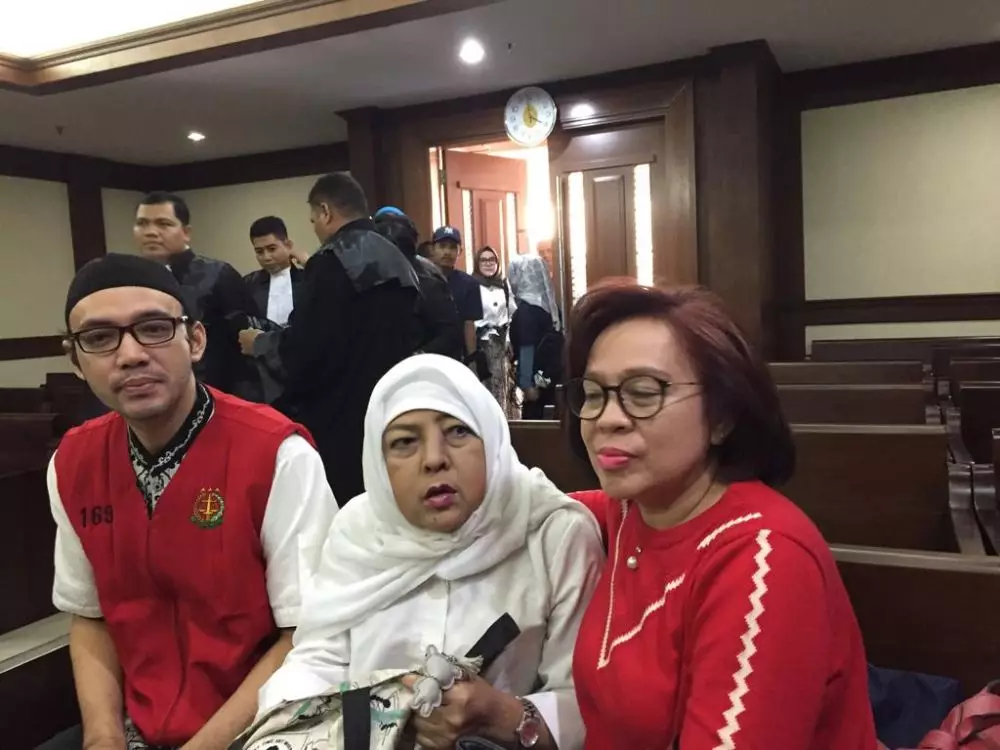 5 Curhat Sandy Tumiwa usai keluar penjara © 2020 brilio.net 5 Curhat Sandy Tumiwa usai keluar penjara © 2020 brilio.net