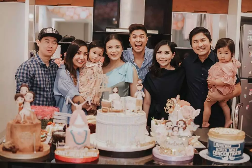 ultah Chelsea Olivia berbagai sumber ultah Chelsea Olivia berbagai sumber