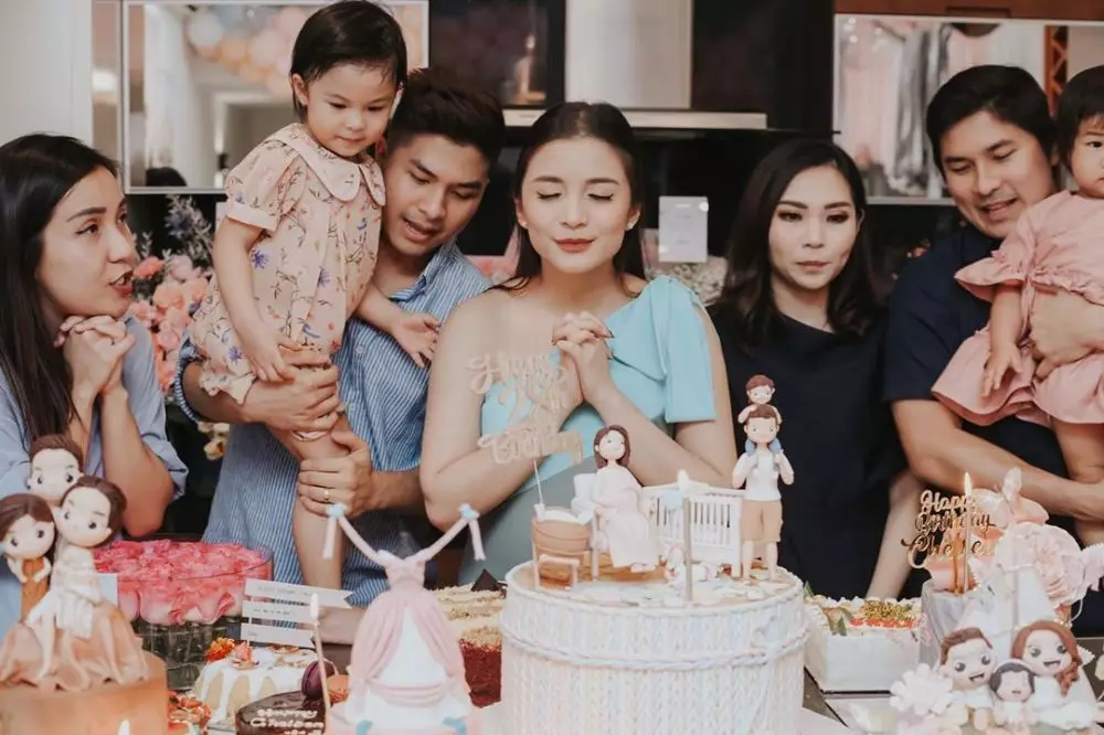 ultah Chelsea Olivia berbagai sumber ultah Chelsea Olivia berbagai sumber