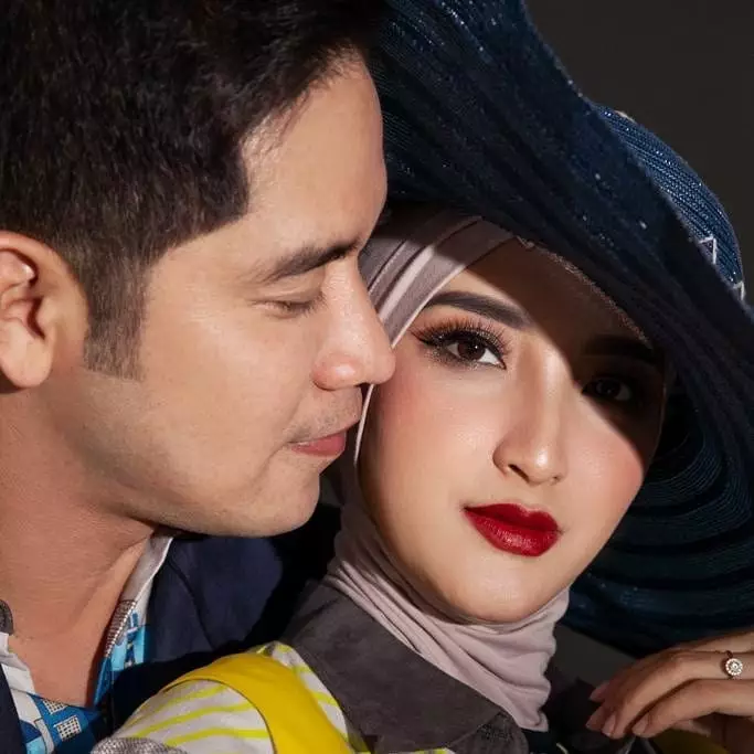 Beda gaya maternity Chaca Thakya Instagram Beda gaya maternity Chaca Thakya Instagram