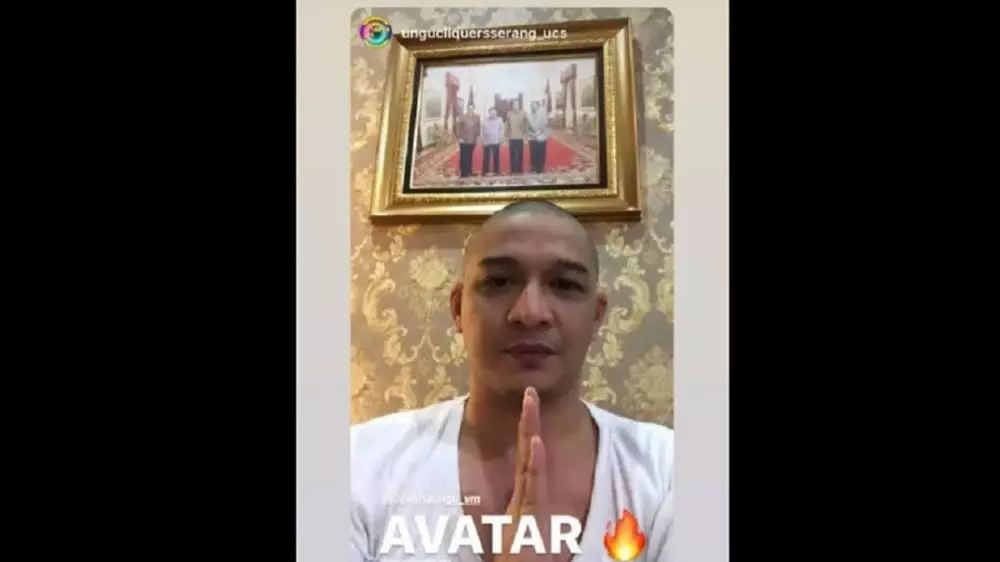 Gaya nyentrik rambut Pasha Ungu © 2020 brilio.net