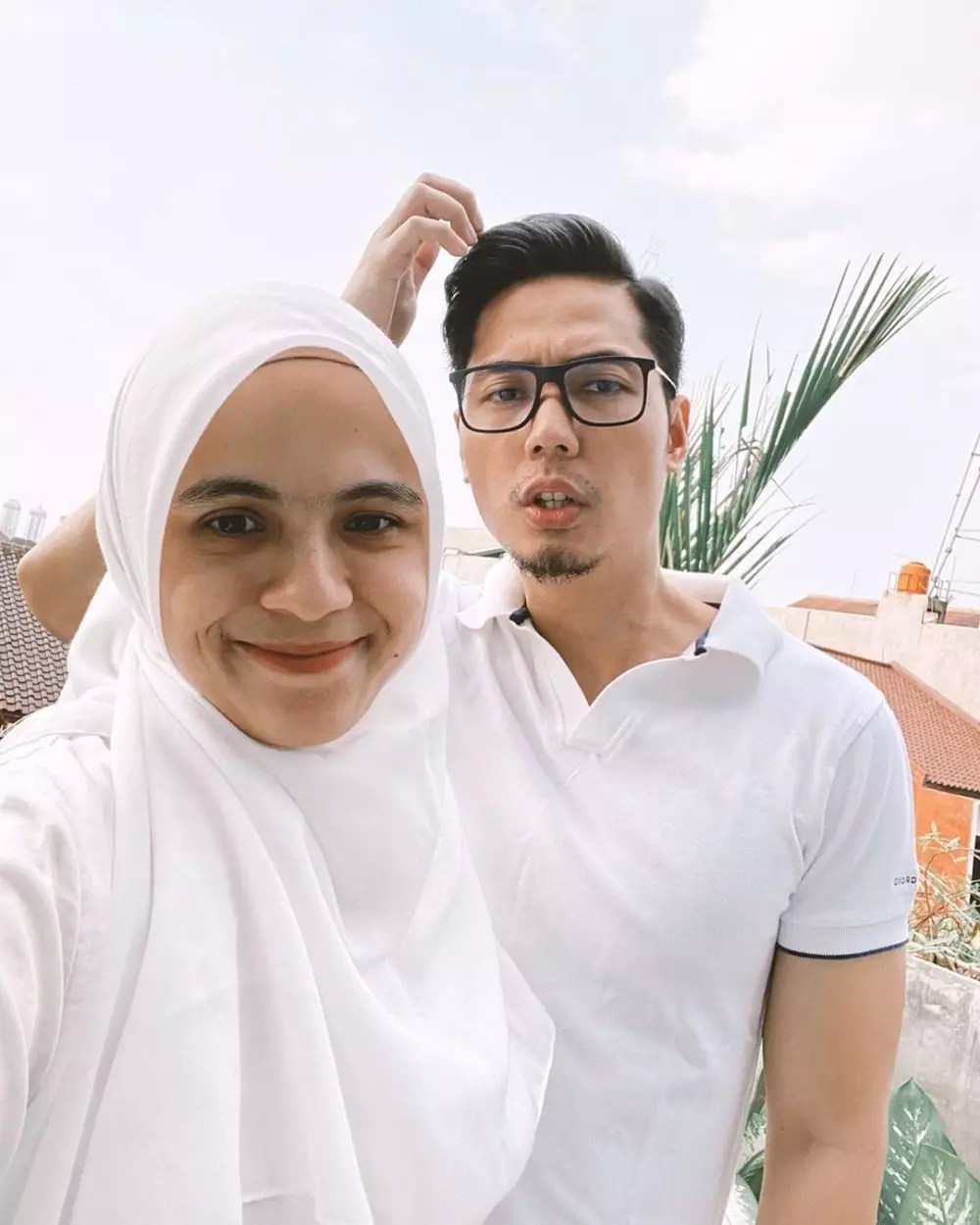 potret kocak gina dan kinos Instagram potret kocak gina dan kinos Instagram