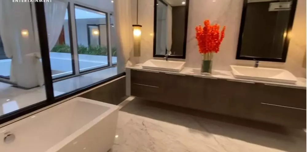 potret rumah rieta untuk kantor rans © 2020 YouTube/Rans Entertainment