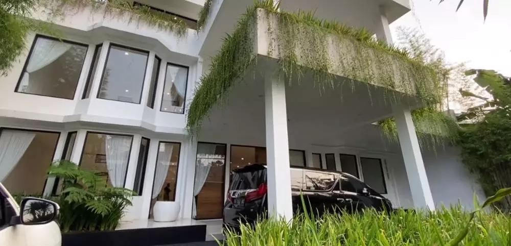 potret rumah rieta untuk kantor rans © 2020 YouTube/Rans Entertainment