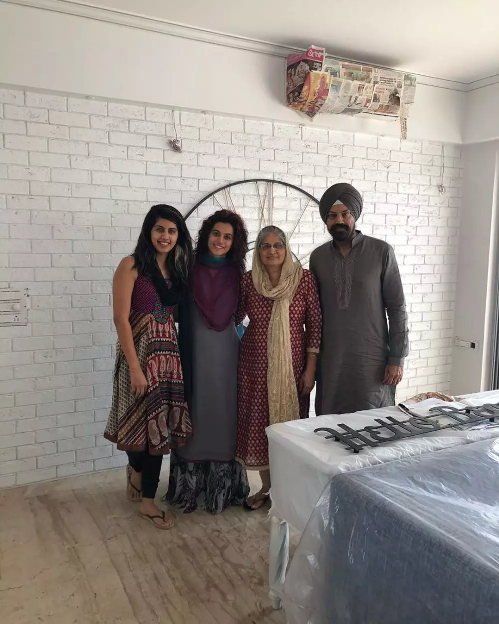 apartemen taapsee pannu Instagram apartemen taapsee pannu Instagram