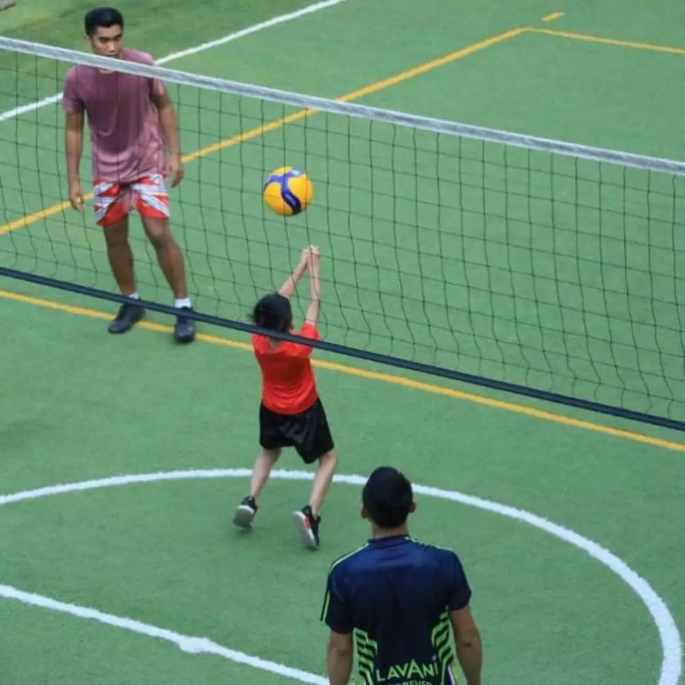 Airlangga main voli Instagram