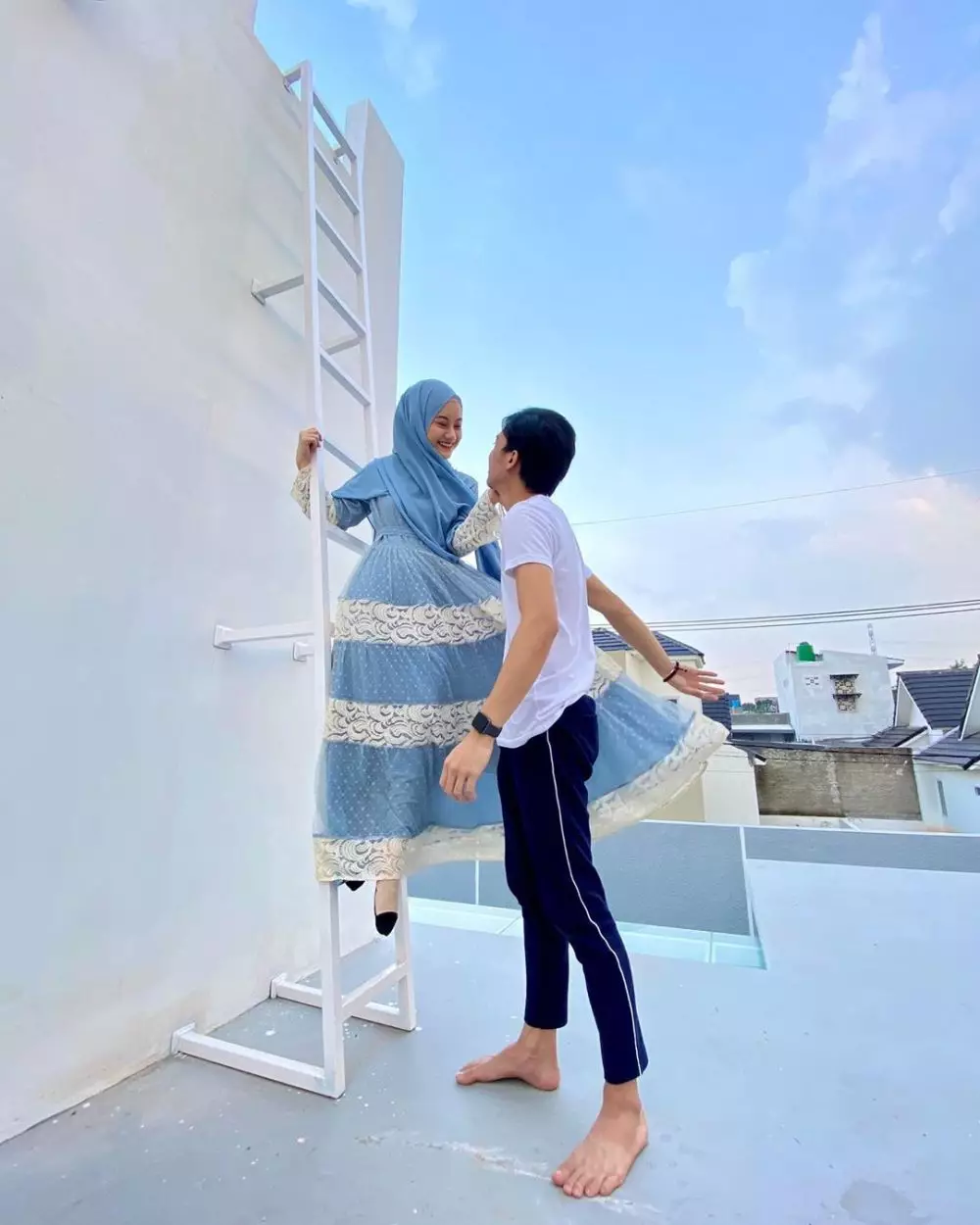 Dinda Hauw Difoto Rey Mbayang berbagai sumber Dinda Hauw Difoto Rey Mbayang berbagai sumber