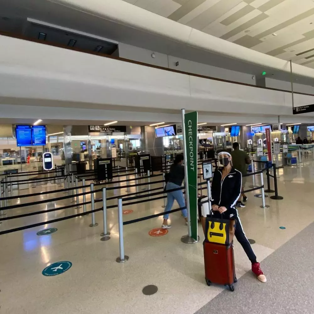 Farah Quinn jemput anak Instagram Farah Quinn jemput anak Instagram