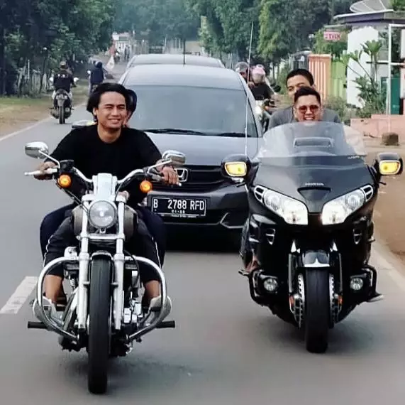 vokalis band motor Instagram vokalis band motor Instagram